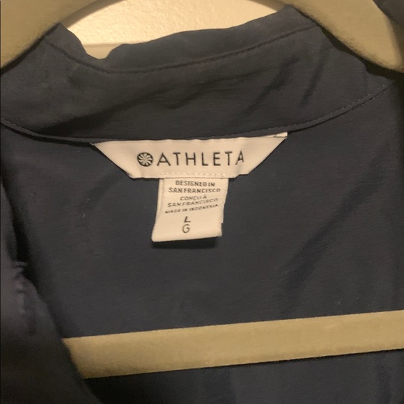 Athleta Deep Blue Casual Shirt, Size Large 
Stretchy, Like New Condition - Picture 2 of 4